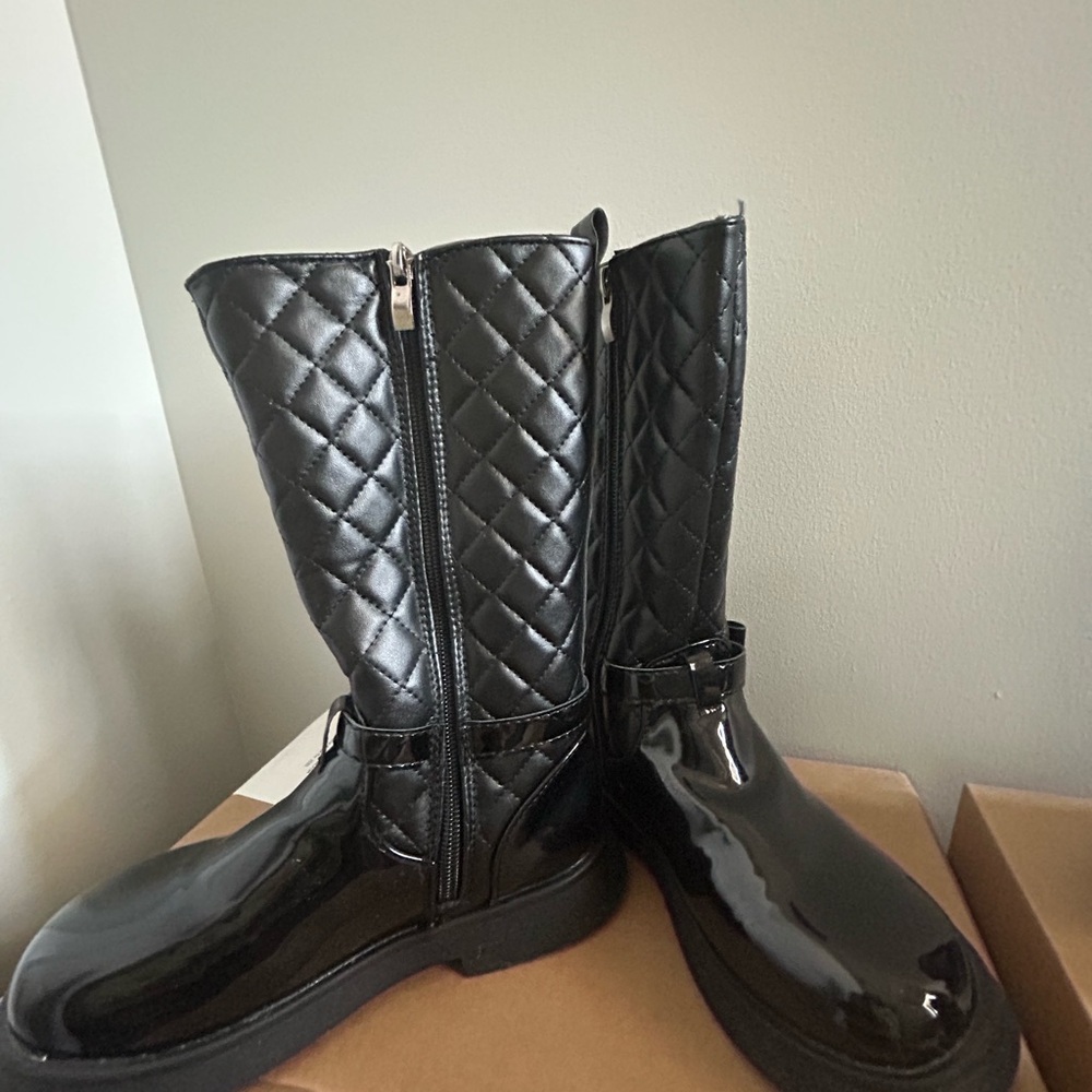 Elegant Black Quilted Women's/Teens Boots